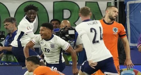 واتكينز: كنت أنتظر تلك اللحظة منذ أسابيع.. وعلمت أن بالمر سيمرر الكرة لي